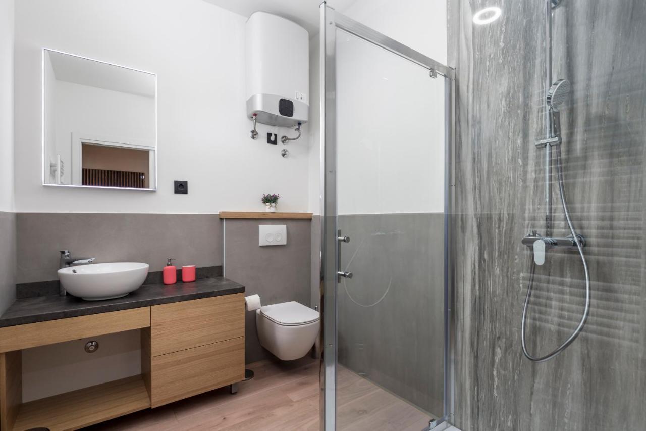 Deluxe Apartments & Rooms "In The Center" Rijeka Luaran gambar