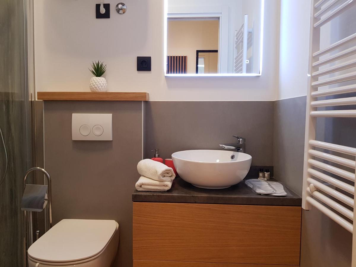 Deluxe Apartments & Rooms "In The Center" Rijeka Luaran gambar